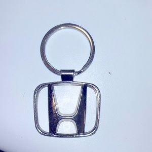 NWT never used Honda silver keychain